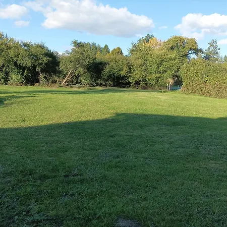 Au Fils Des Saisons Feriehus Chatillon-sur-Broue